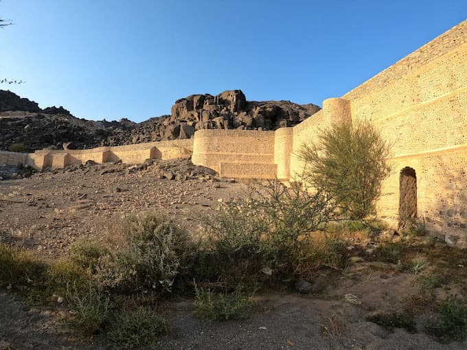 麦加历史与精神之旅——包括参观艾因祖拜达和塔尼姆清真寺